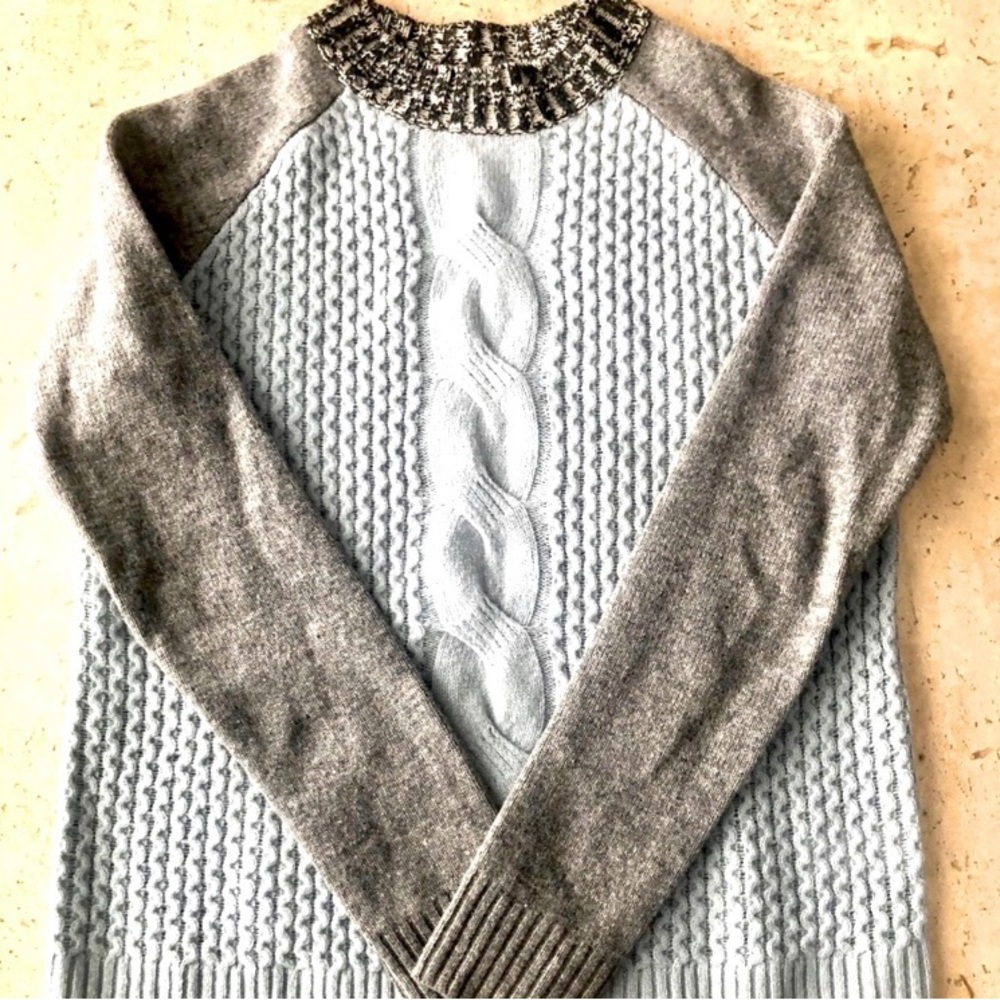 Keu women’s lamb's wool sweater size medium